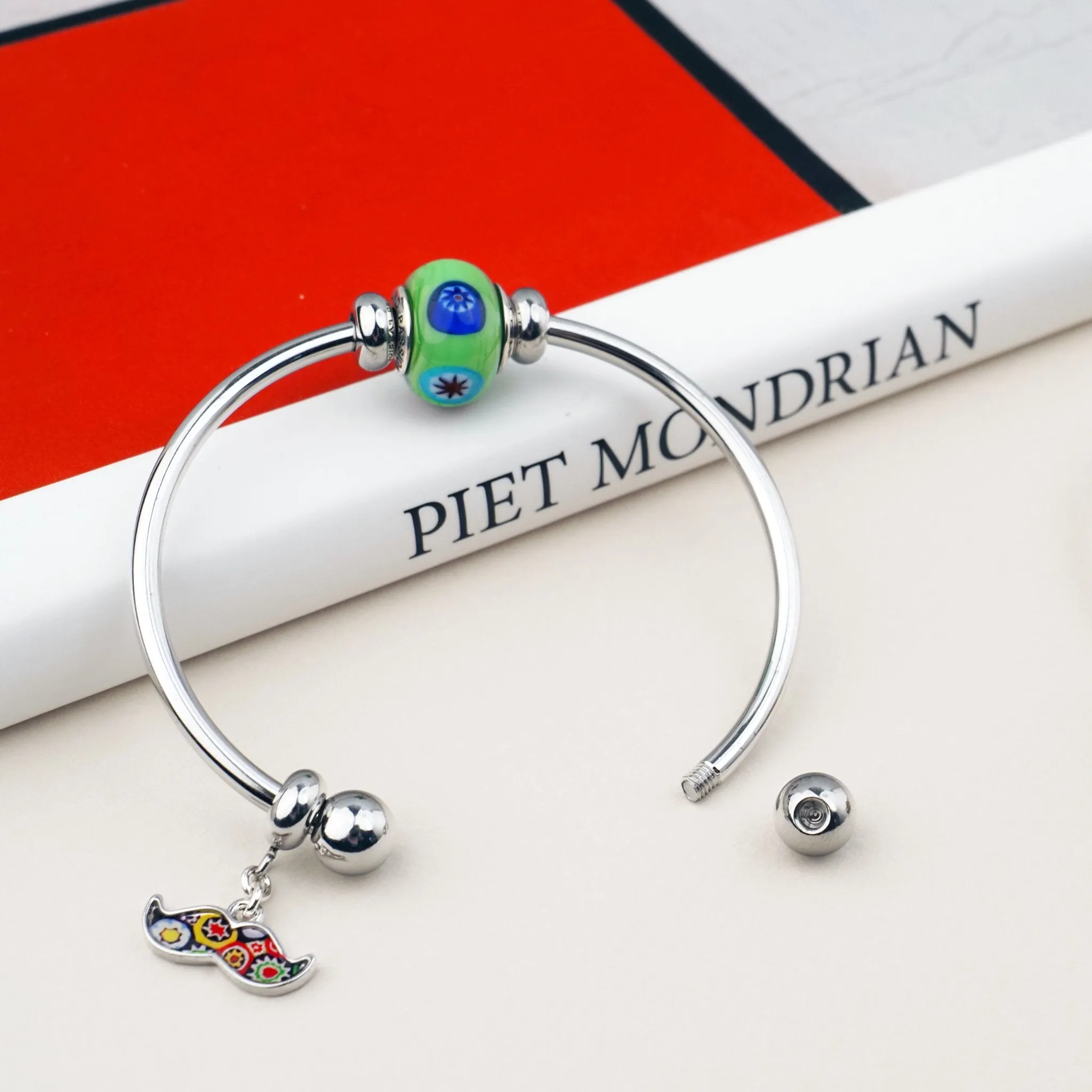 Art · Simple Charm Bangle