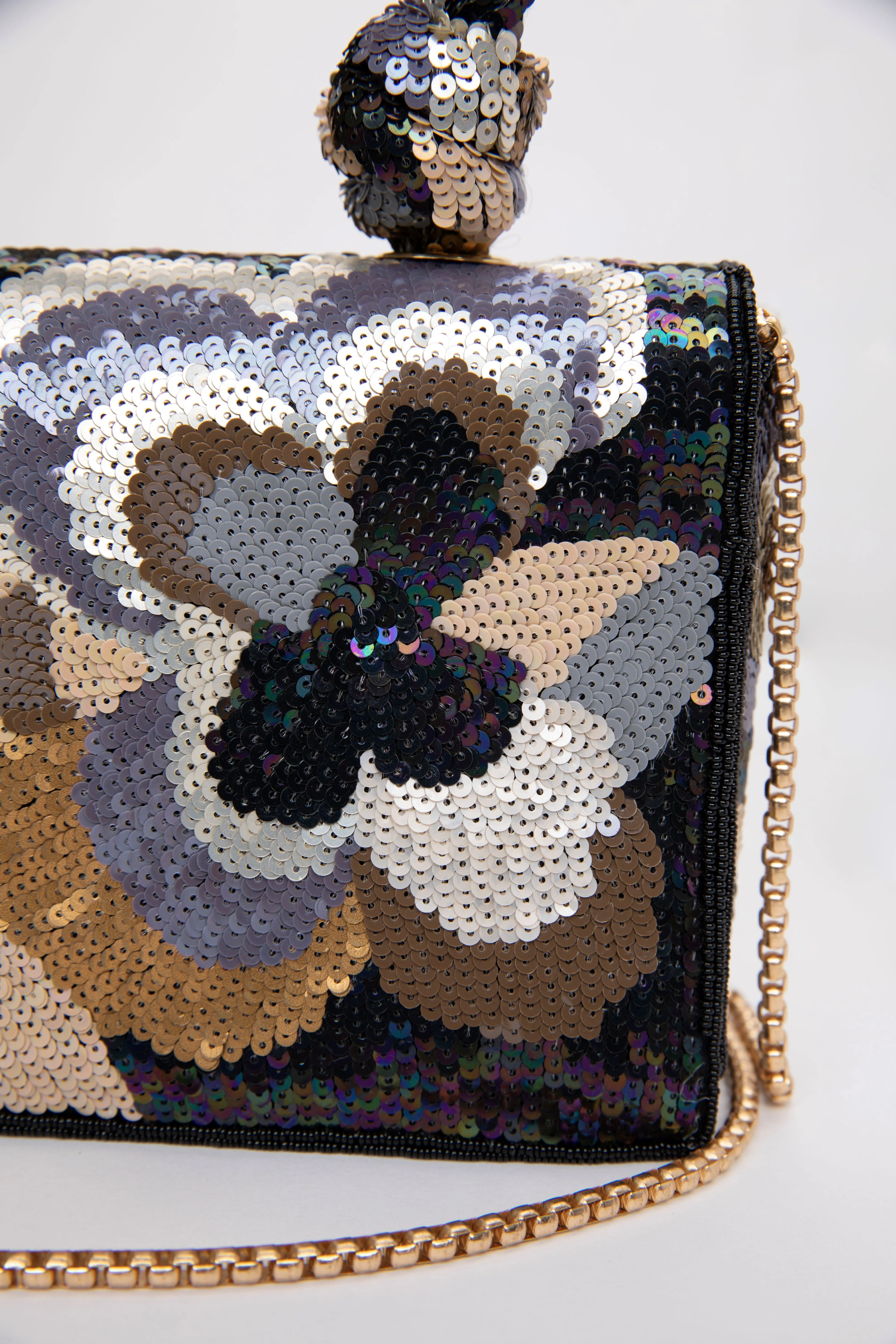 Black Velvet Beaded Clutch Purse: Elegant Sequin Party Bag