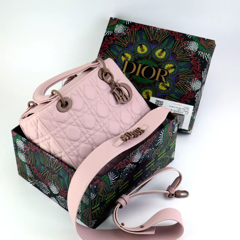Elegant Blush Quilted Handbag with Chic Gold Hardware