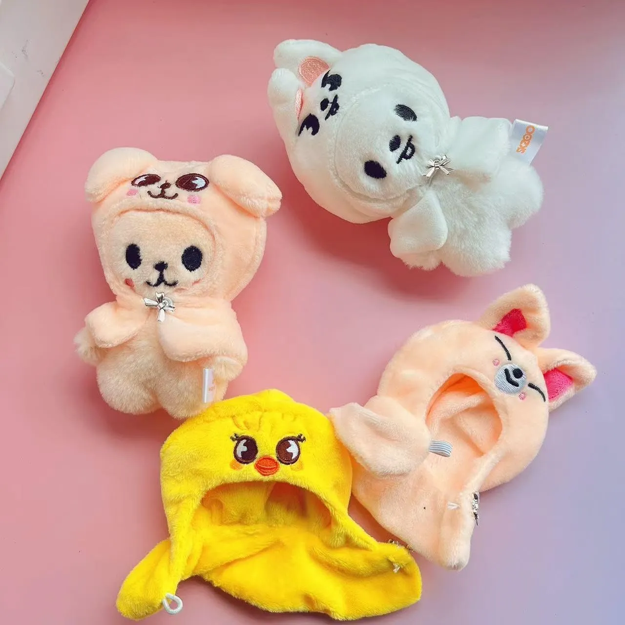 SKZ Plush Cloak Clothes 3.9-inch SK-ZOO Plush Keychain, Cloak Detachable, Soft and Cute, Suitable for Fans